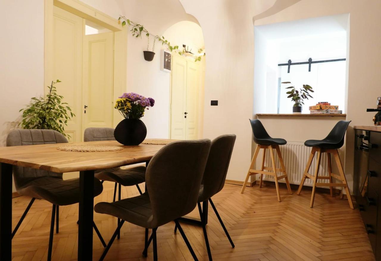The Industrique Home - 3 Bedroom Apartment Timisoara Luaran gambar