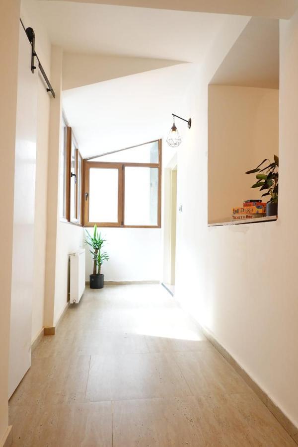 The Industrique Home - 3 Bedroom Apartment Timisoara Luaran gambar