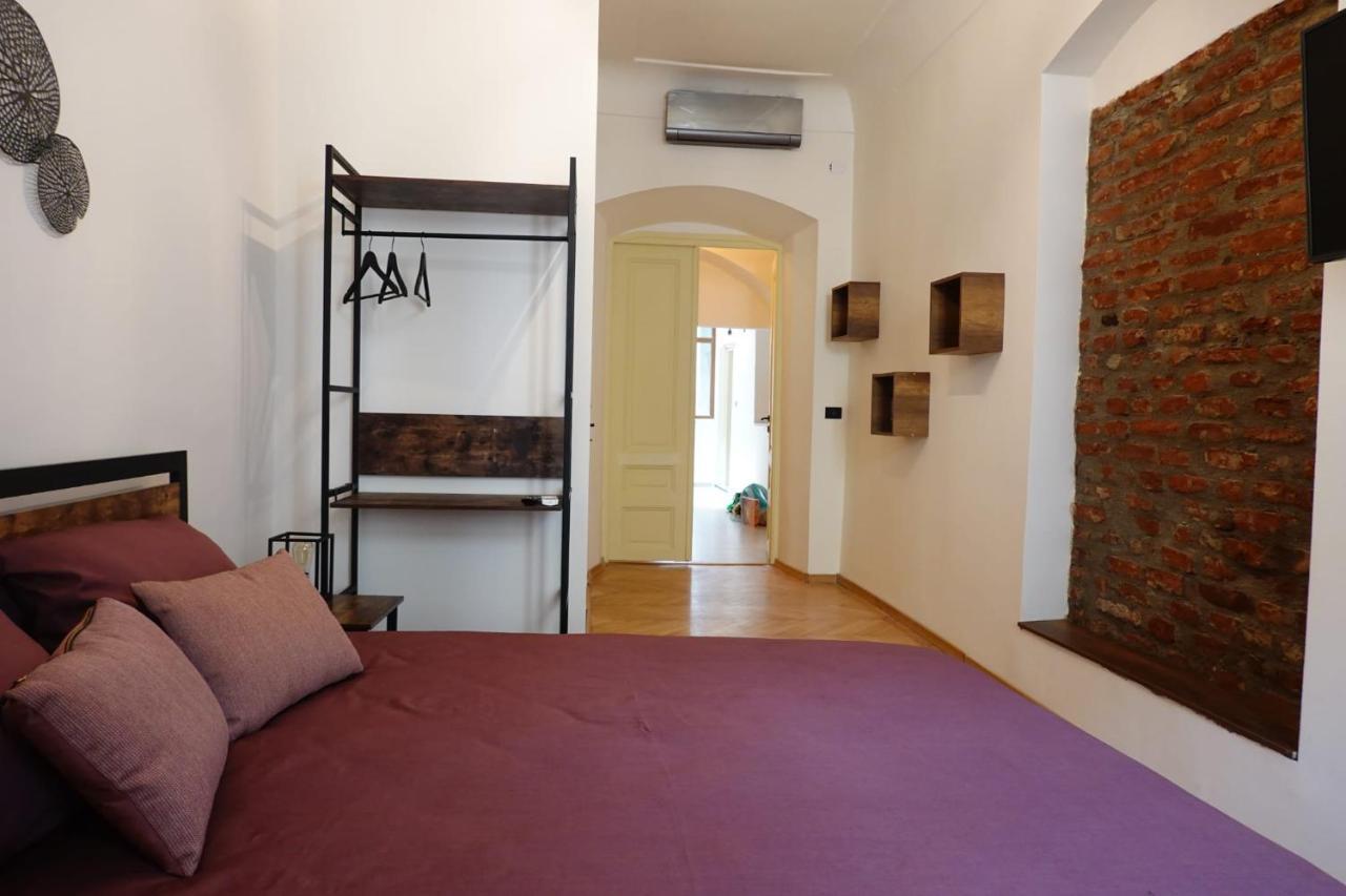 The Industrique Home - 3 Bedroom Apartment Timisoara Luaran gambar