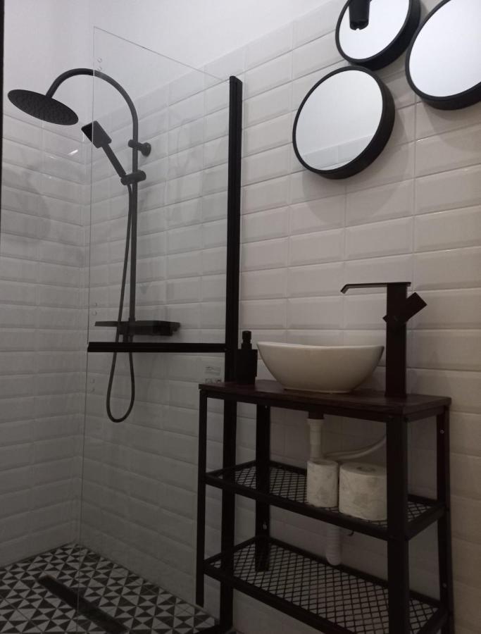 The Industrique Home - 3 Bedroom Apartment Timisoara Luaran gambar