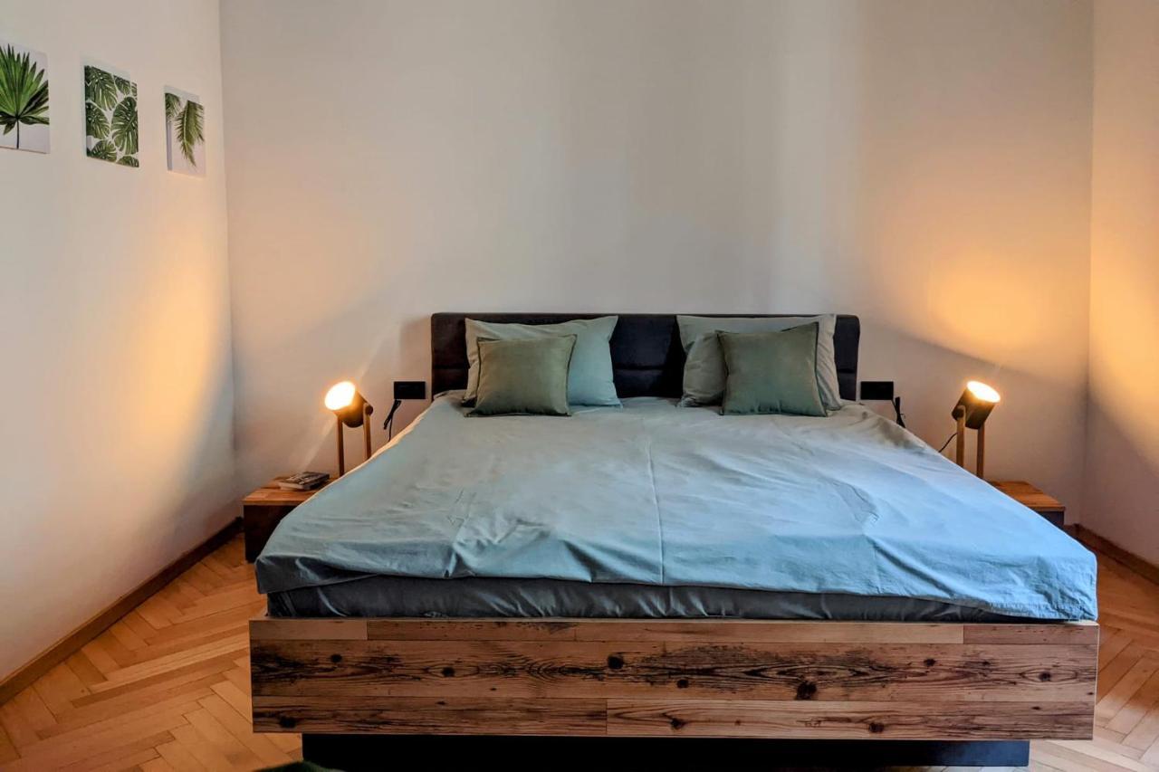 The Industrique Home - 3 Bedroom Apartment Timisoara Luaran gambar